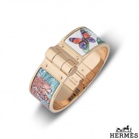 Hermés Equateur Enamel Hinged Bracelet Hermés Equateur Enamel Hinged Bracelet